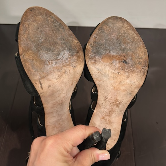 Zara Suede Black Open Toe Heels Size 7 - Picture 6 of 8